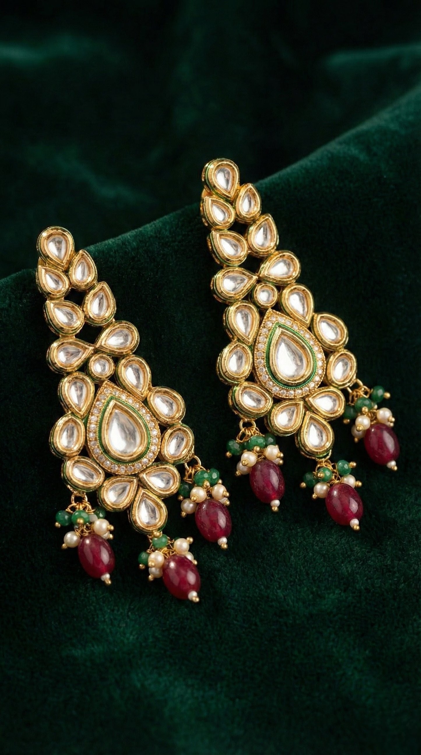 Vasudha Premium Kundan Necklace with Maang Tika