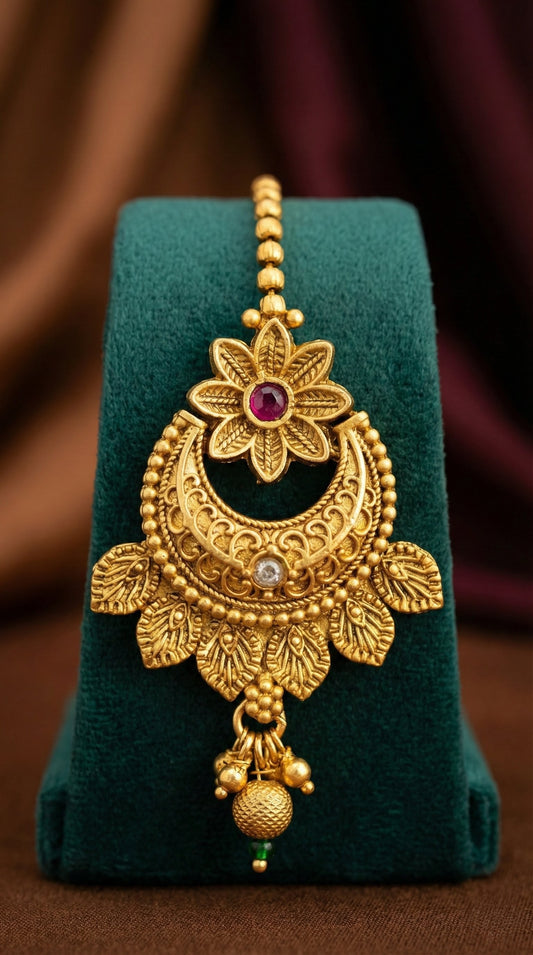 Romila Elegant Rajwadi Maangtika