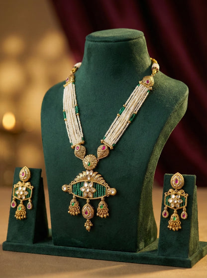 Suchi Elegant Heritage Necklace