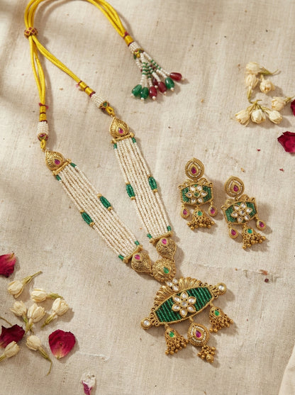 Suchi Elegant Heritage Necklace