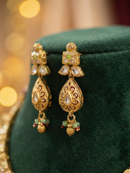 Shikha Gold Look Heritage Necklace Set