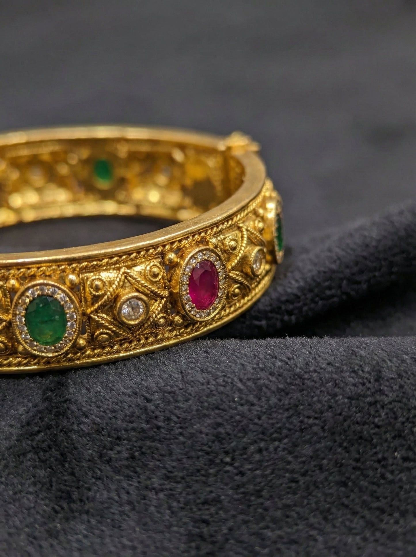 Alka Premium Swaroski Bangles (Openable)