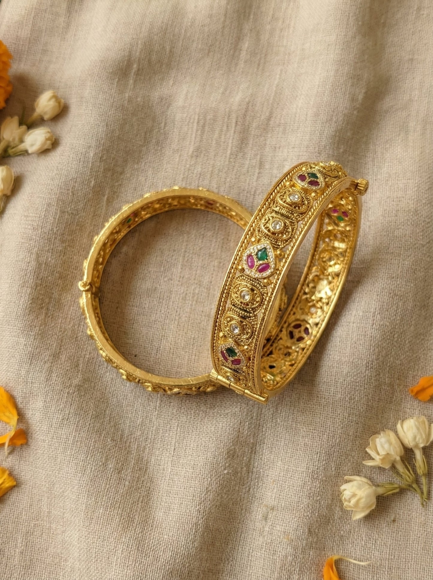 Eve Premium Swaroski Bangles (Openable)