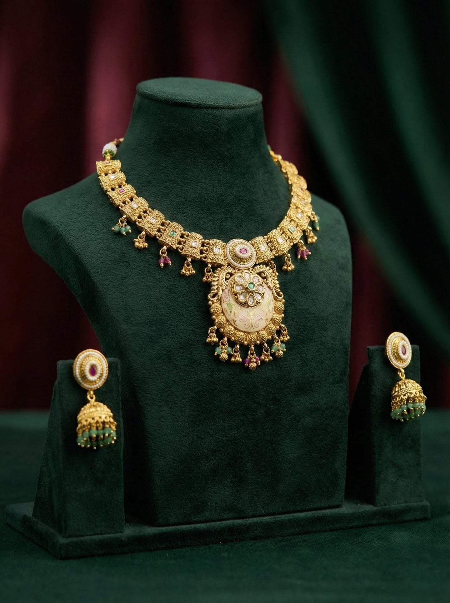 Prabha Gold Look Necklace set