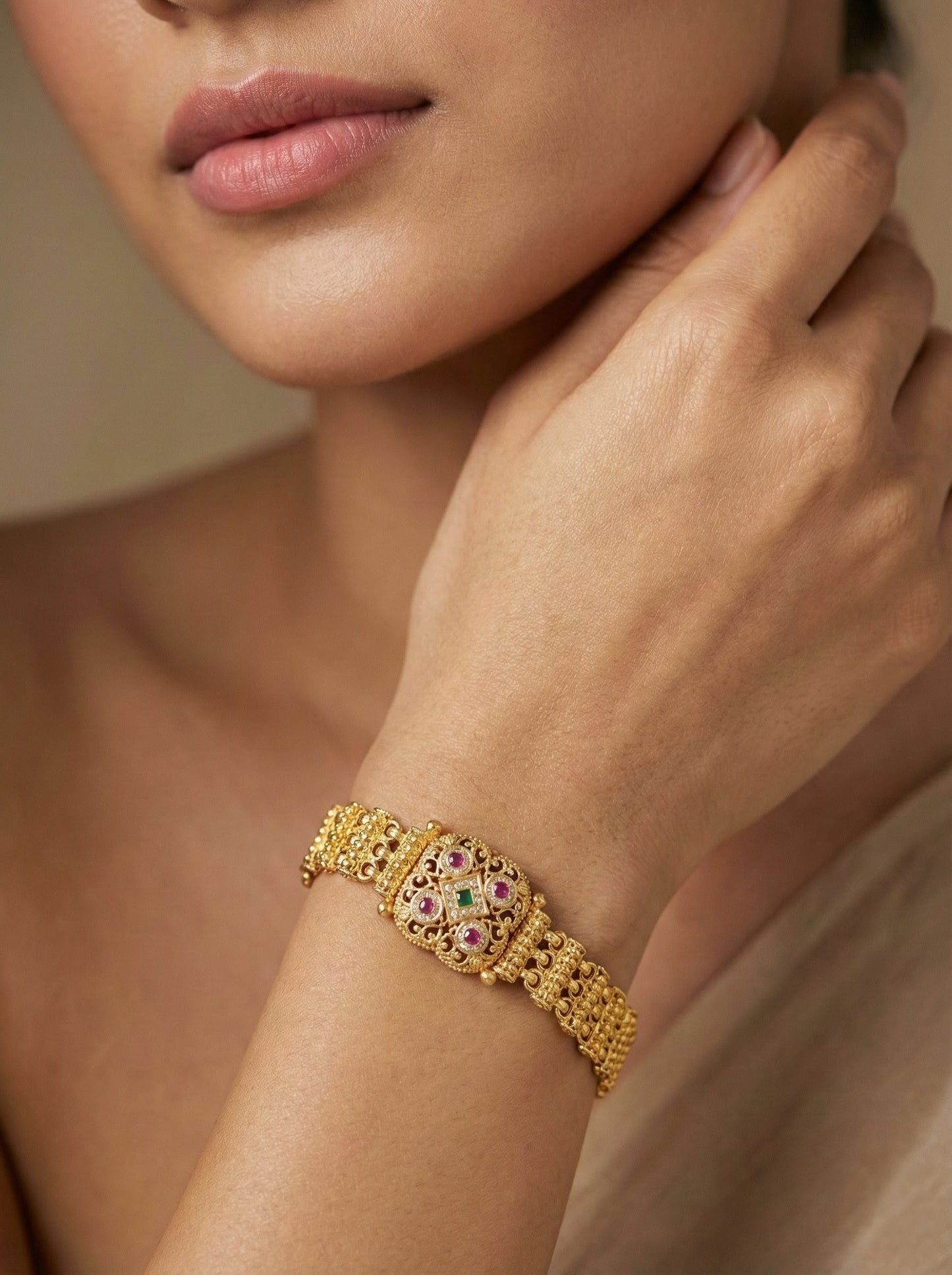 Sumi Premium Swaroski Bracelet