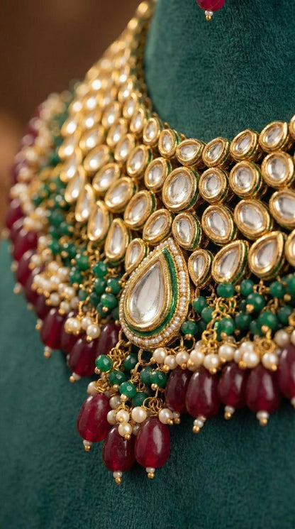 Vasudha Premium Kundan Necklace with Maang Tika