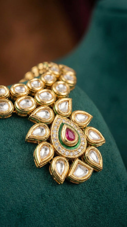 Ira Premium Kundan Necklace with Maang Tika