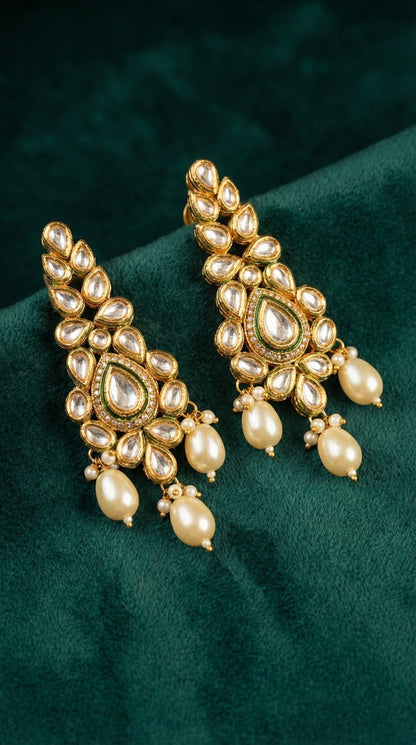 Nitya Premium Kundan Necklace With Maang Tika