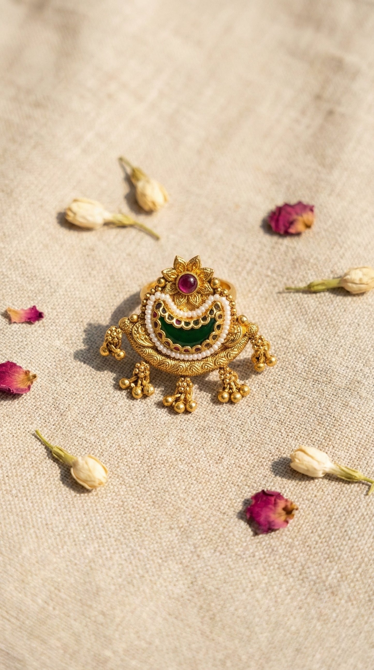 Kriti Heritage Finger Ring