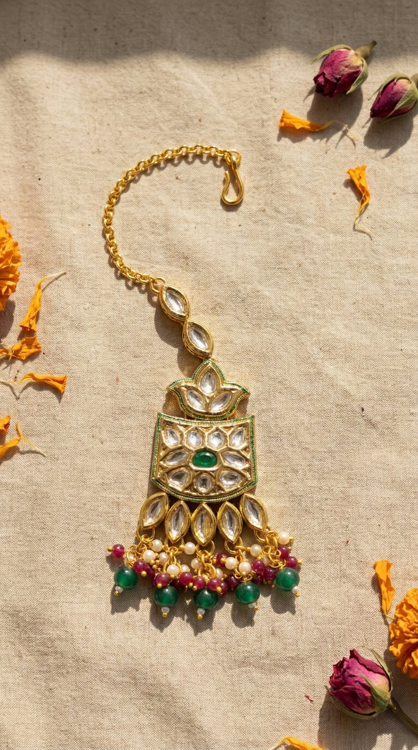 Aashi Elegant Kundan Maangtika