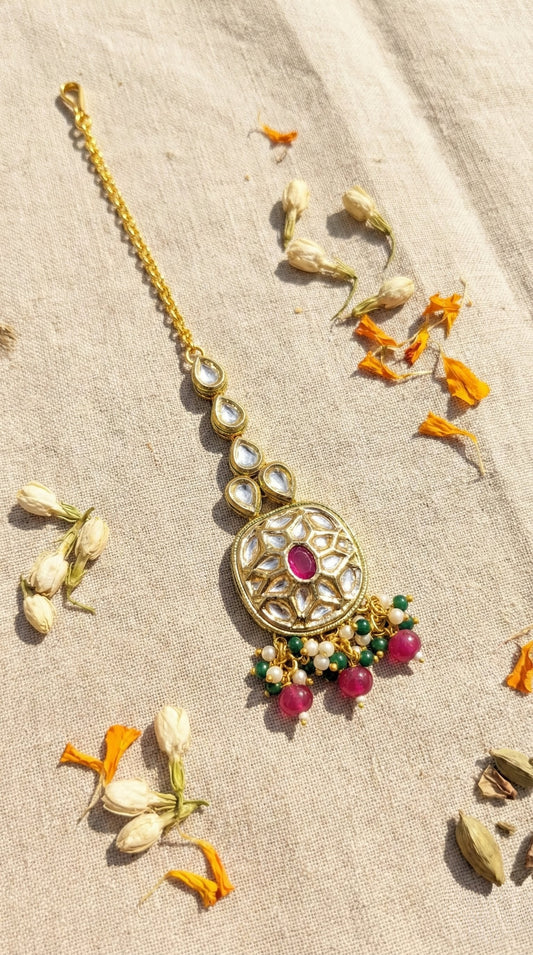 Bani Premium Kundan Maangtika