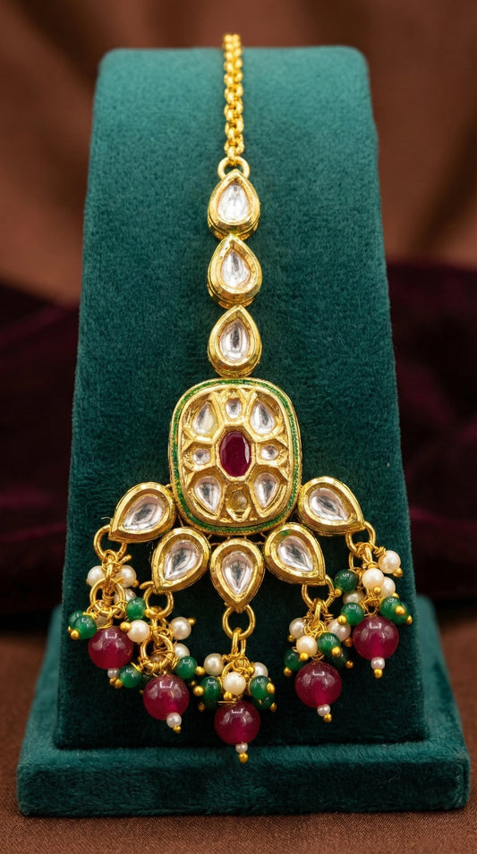 Jannat Beautiful Kundan Maangtika