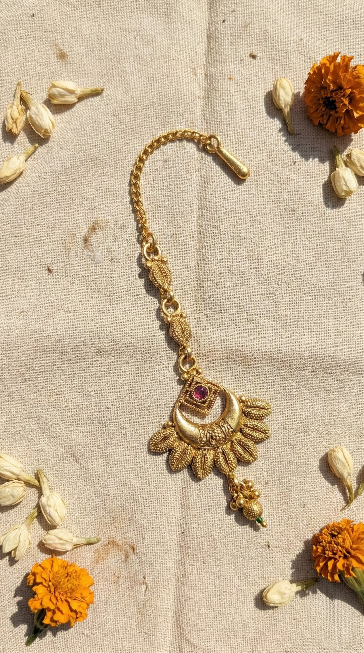 Kinjal Elegant Rajwadi Maangtika