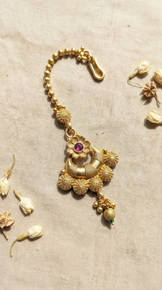 Ratna Elegant Rajwadi Maangtika