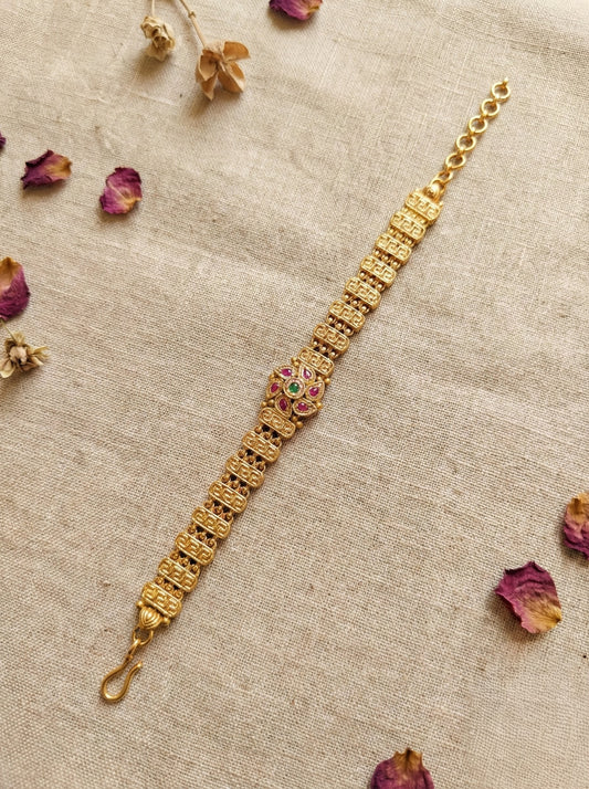 Akira Premium Swaroski Bracelet