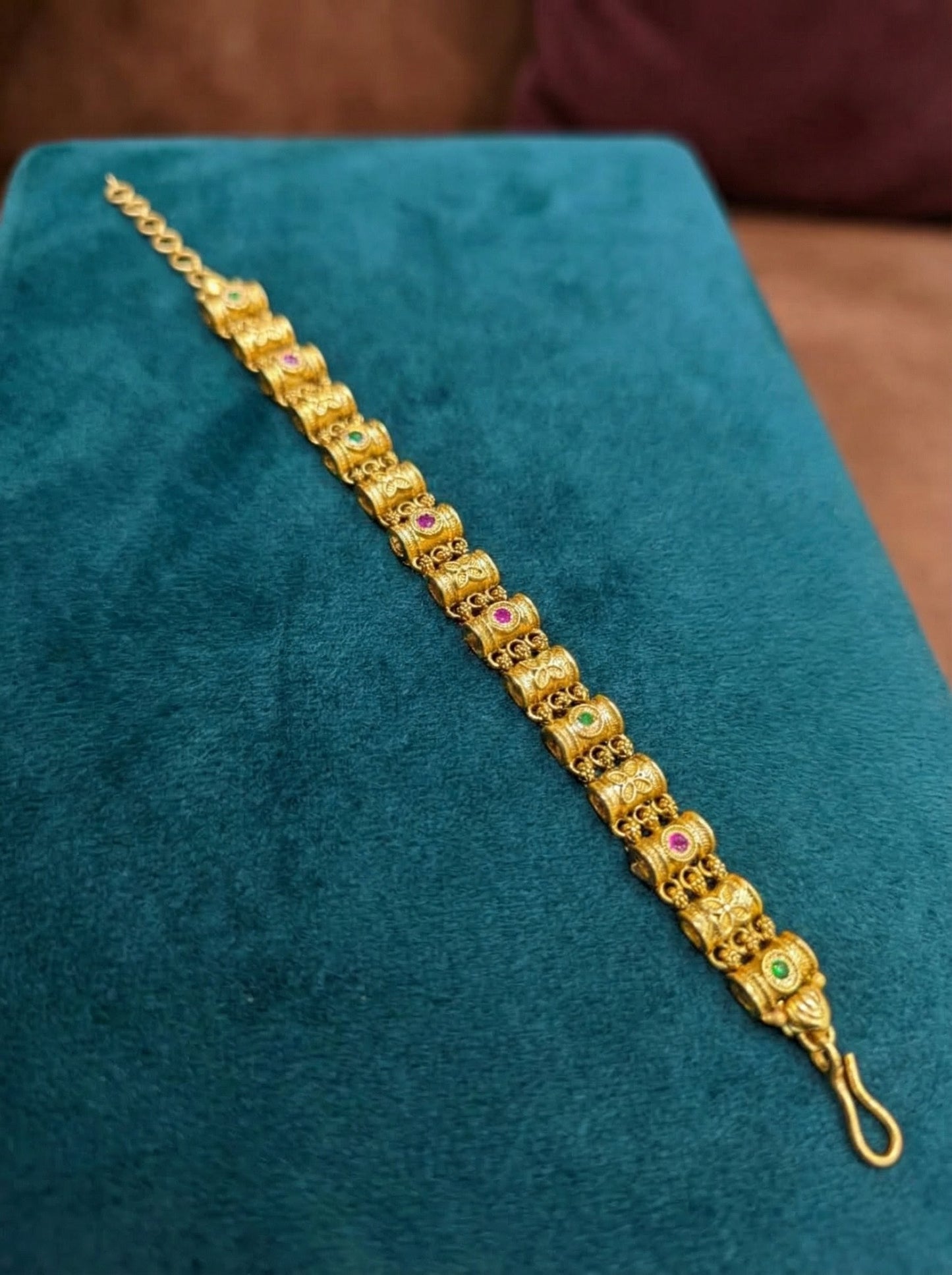 Anu Antique Swaroski Bracelet