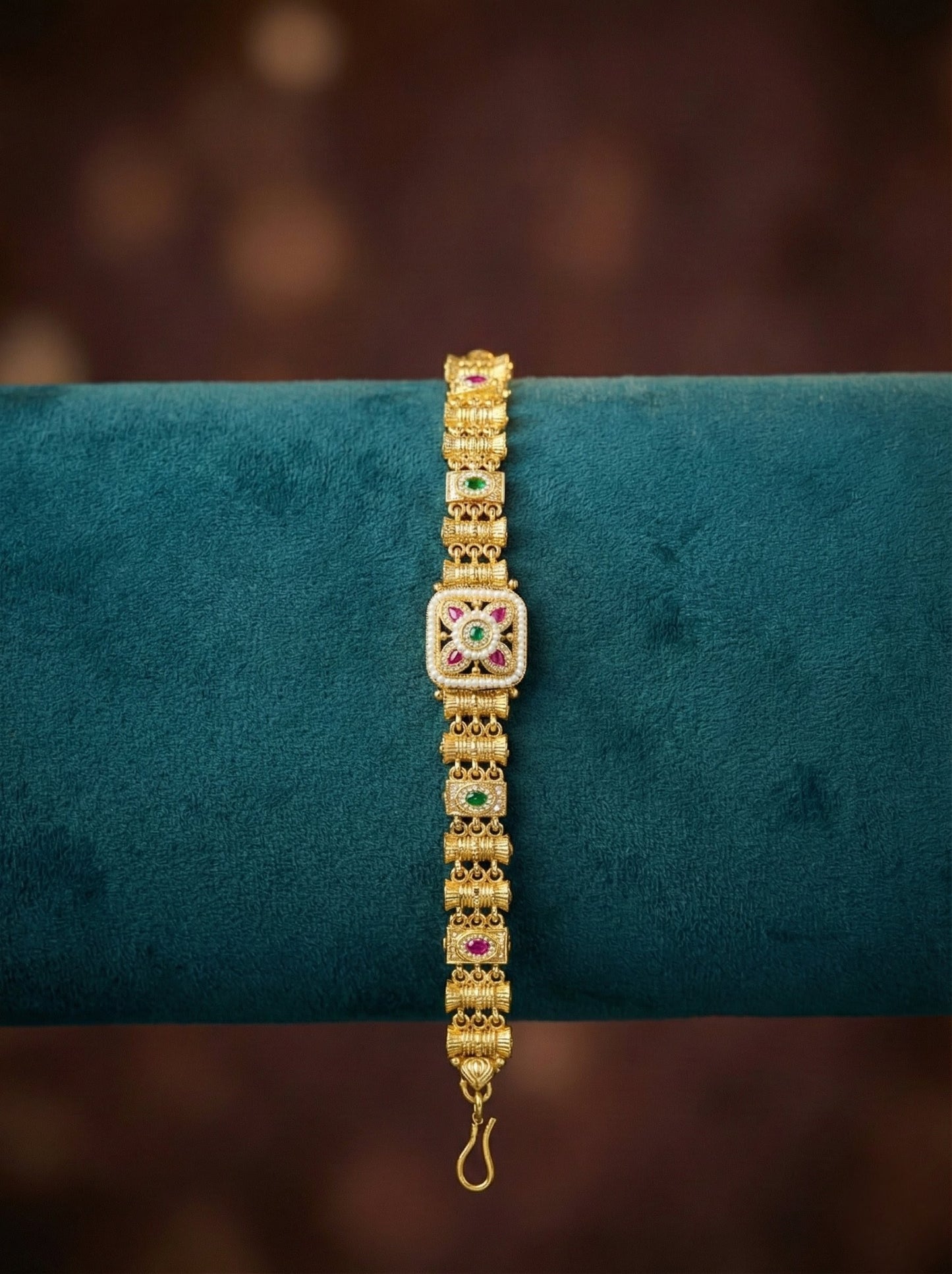 Kimi Antique Swaroski Bracelet