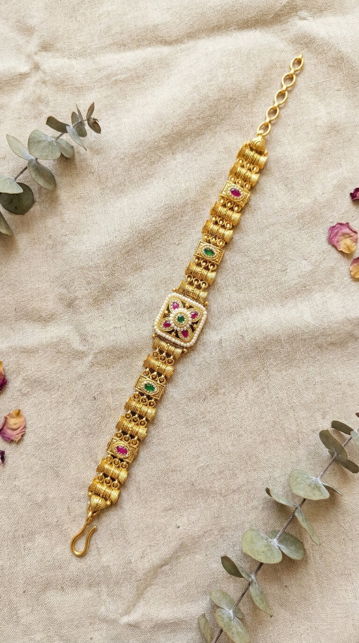 Kimi Antique Swaroski Bracelet